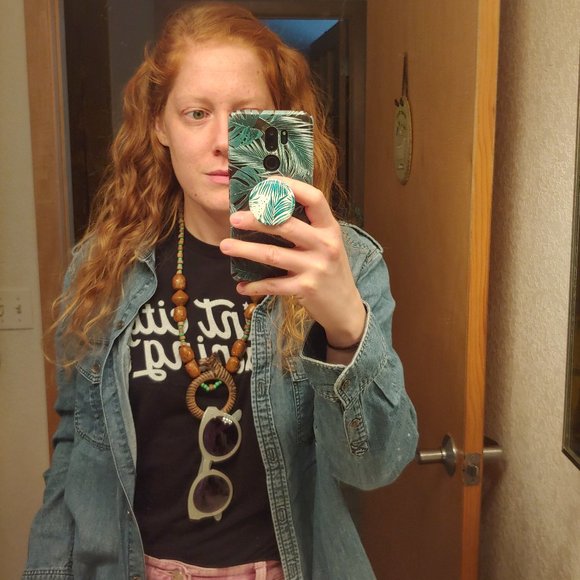 Handmade Brown and Green Wooden Bead Zebra Glasses Holder Necklace - Picture 7 of 8